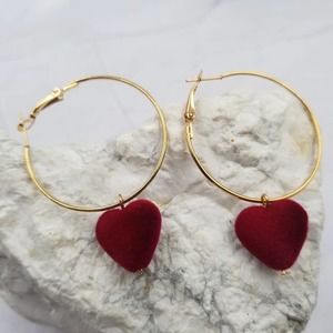 Red Pom Pom Heart Hoop Earringsf